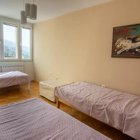 Paradise Square Apartament