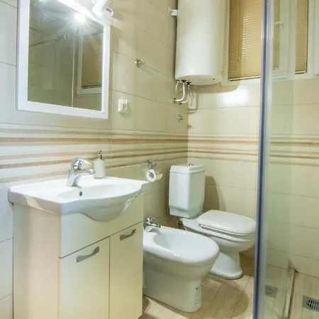 Paradise Square Apartman